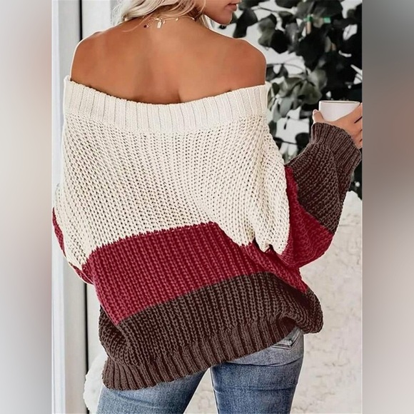 Off-Shoulder Color Block Sweater - Picture 2 of 6